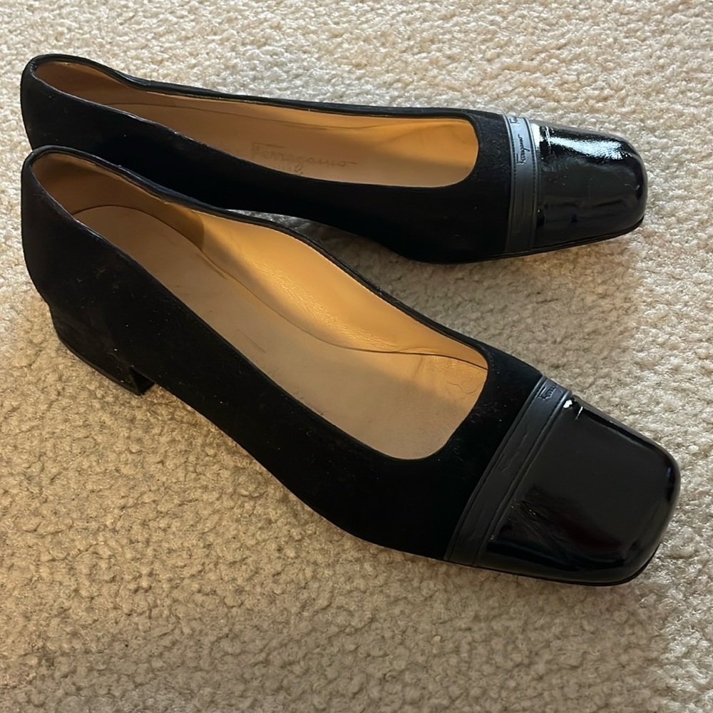 Vintage Salvatore Ferragamo Suede Pumps, Size 7.5